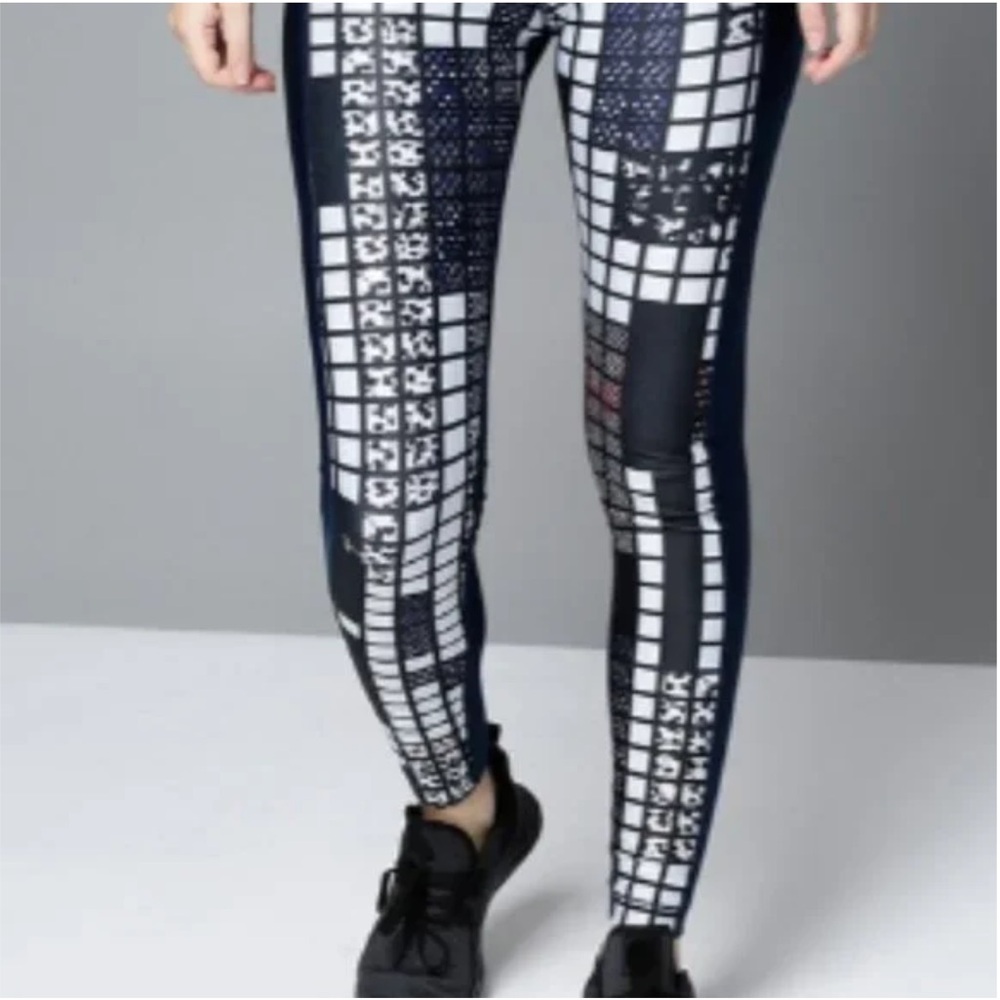 Under Armour Women’s Black and White Checkered Leggings, Size Small, NWT